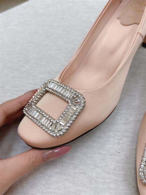 20251127171740369 300